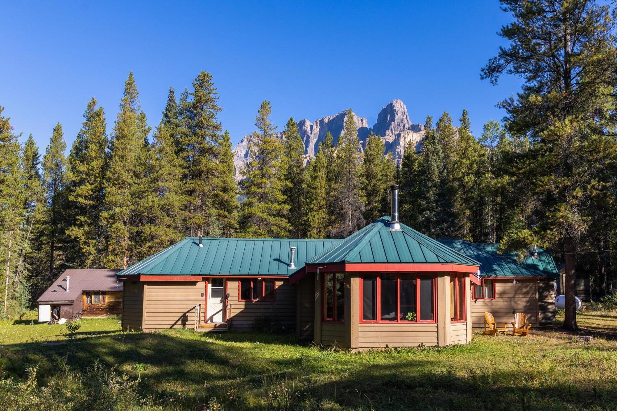 Hi Castle Mountain - Hostel Eksteriør billede